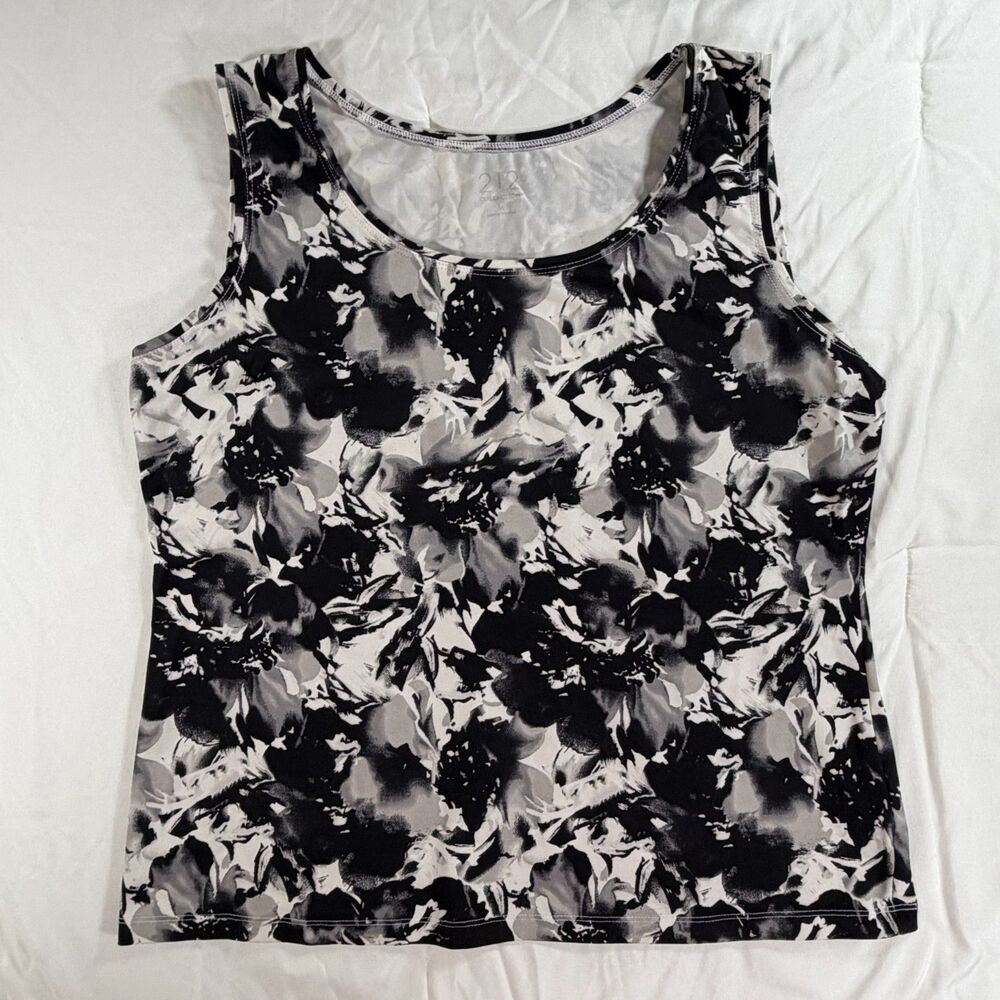 212 Collection Womens Nylon Spandex Sleeveless TankTop Black White Floral Blouse
